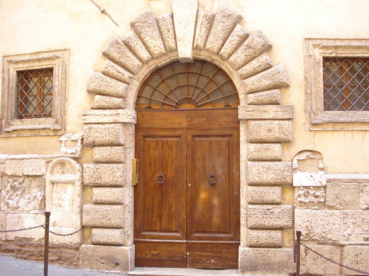 Appartamento In Palazzo Bucelli Montepulciano Stazione エクステリア 写真